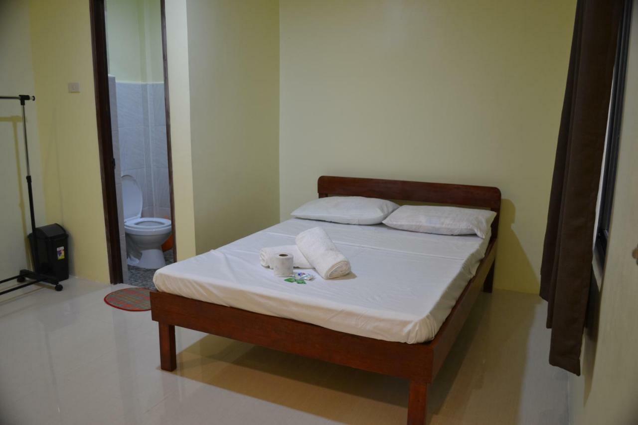 Janna'S Place General Luna (Surigao del Norte) Ngoại thất bức ảnh