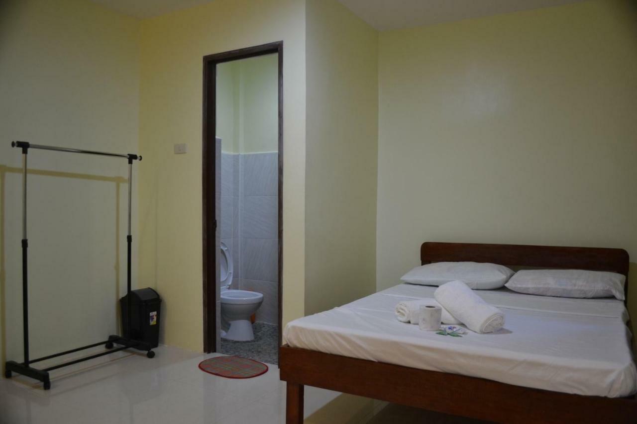 Janna'S Place General Luna (Surigao del Norte) Ngoại thất bức ảnh