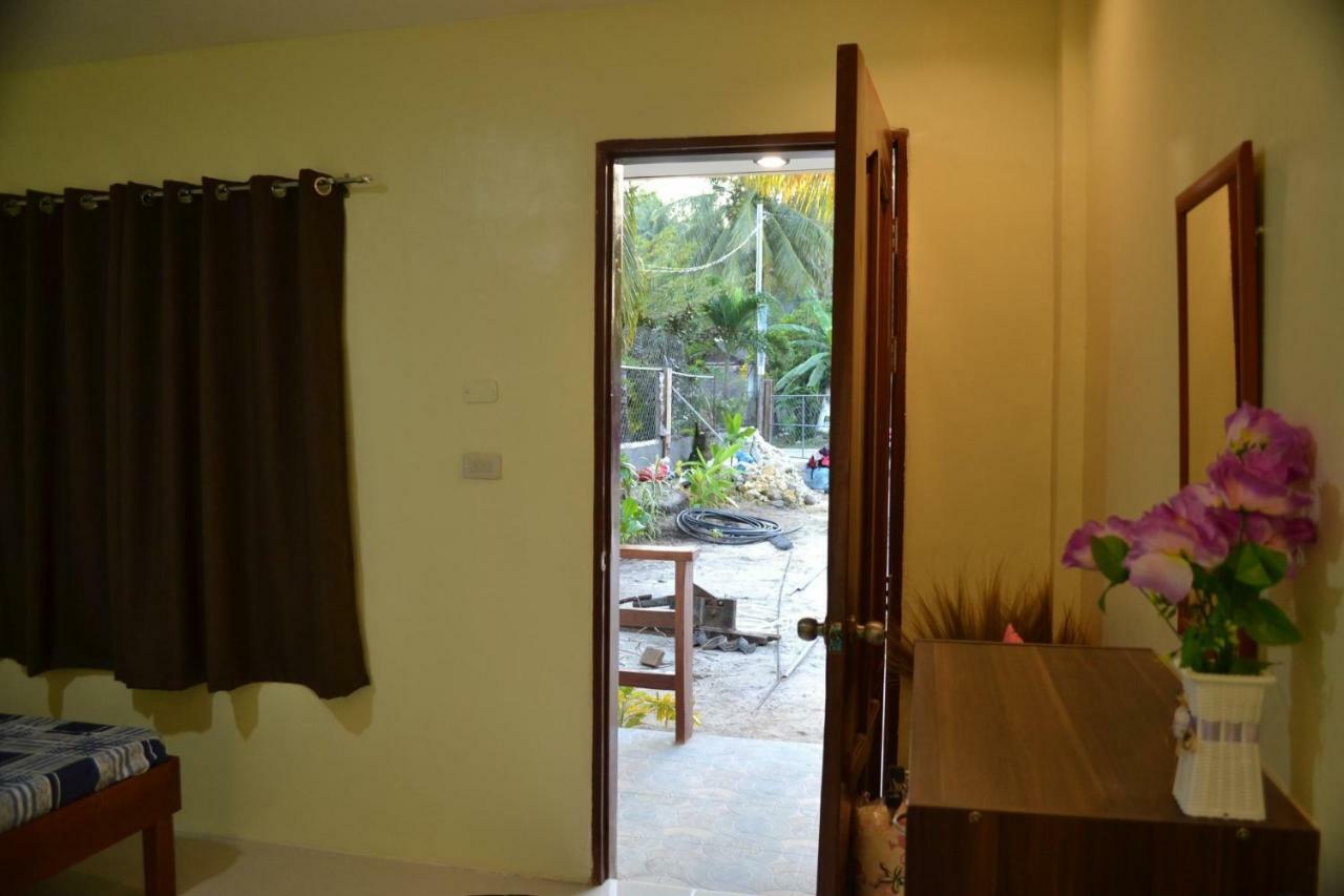 Janna'S Place General Luna (Surigao del Norte) Ngoại thất bức ảnh