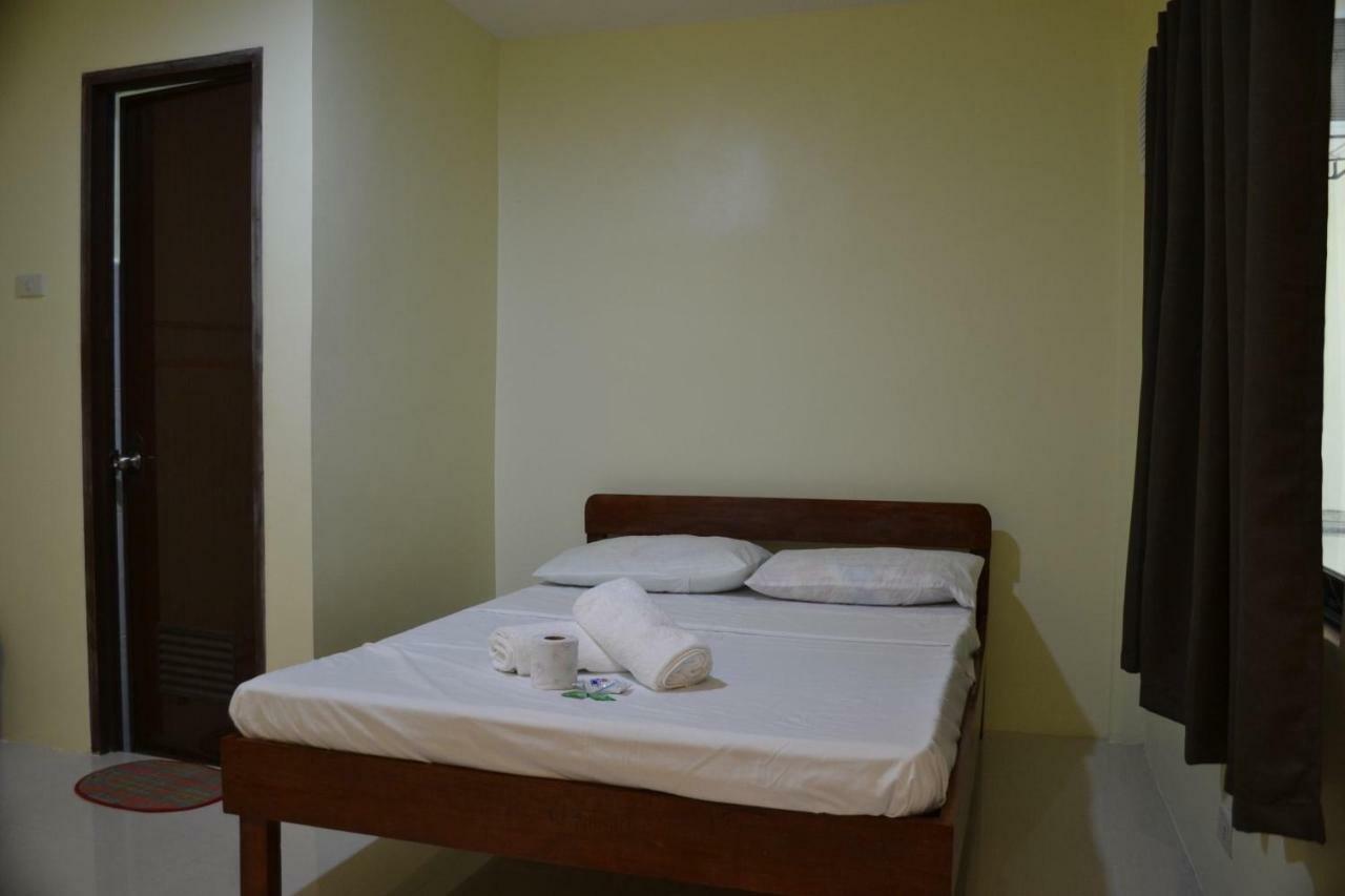 Janna'S Place General Luna (Surigao del Norte) Ngoại thất bức ảnh
